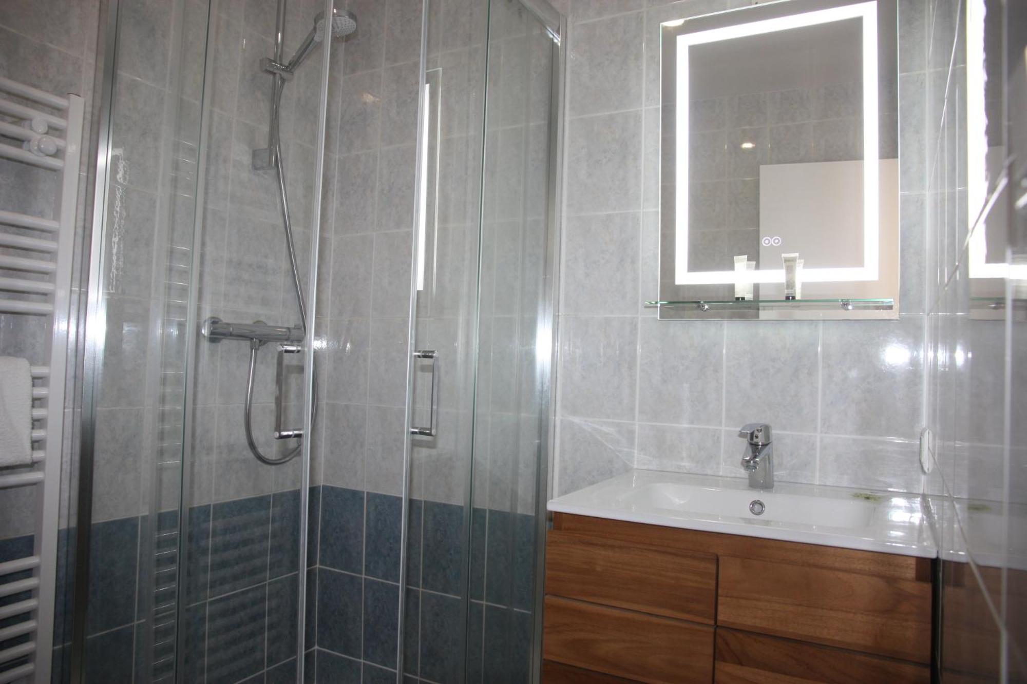 Resid'Spa Loire & Sevre - Appartement เรอเซ ภายนอก รูปภาพ
